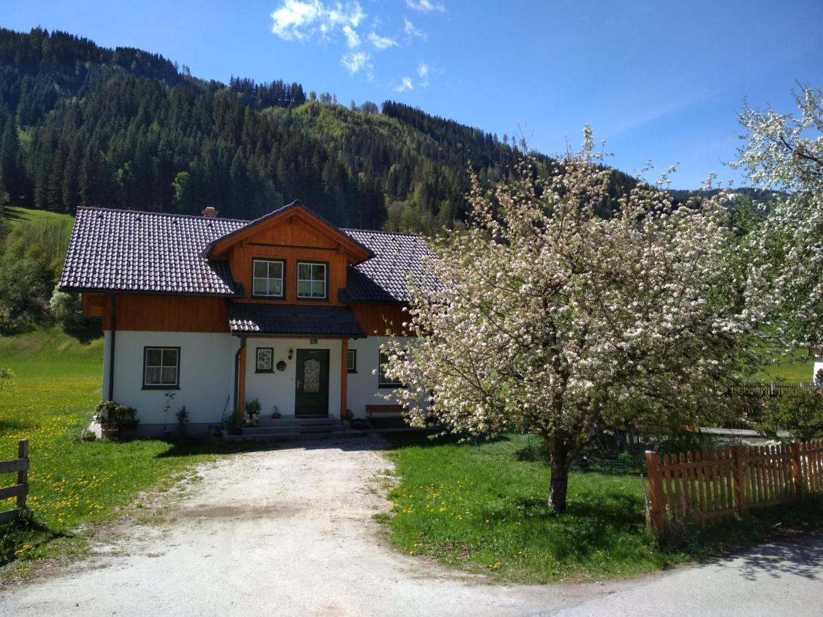 Apartamento Gaestehaus Blonbauer Schladming Exterior foto